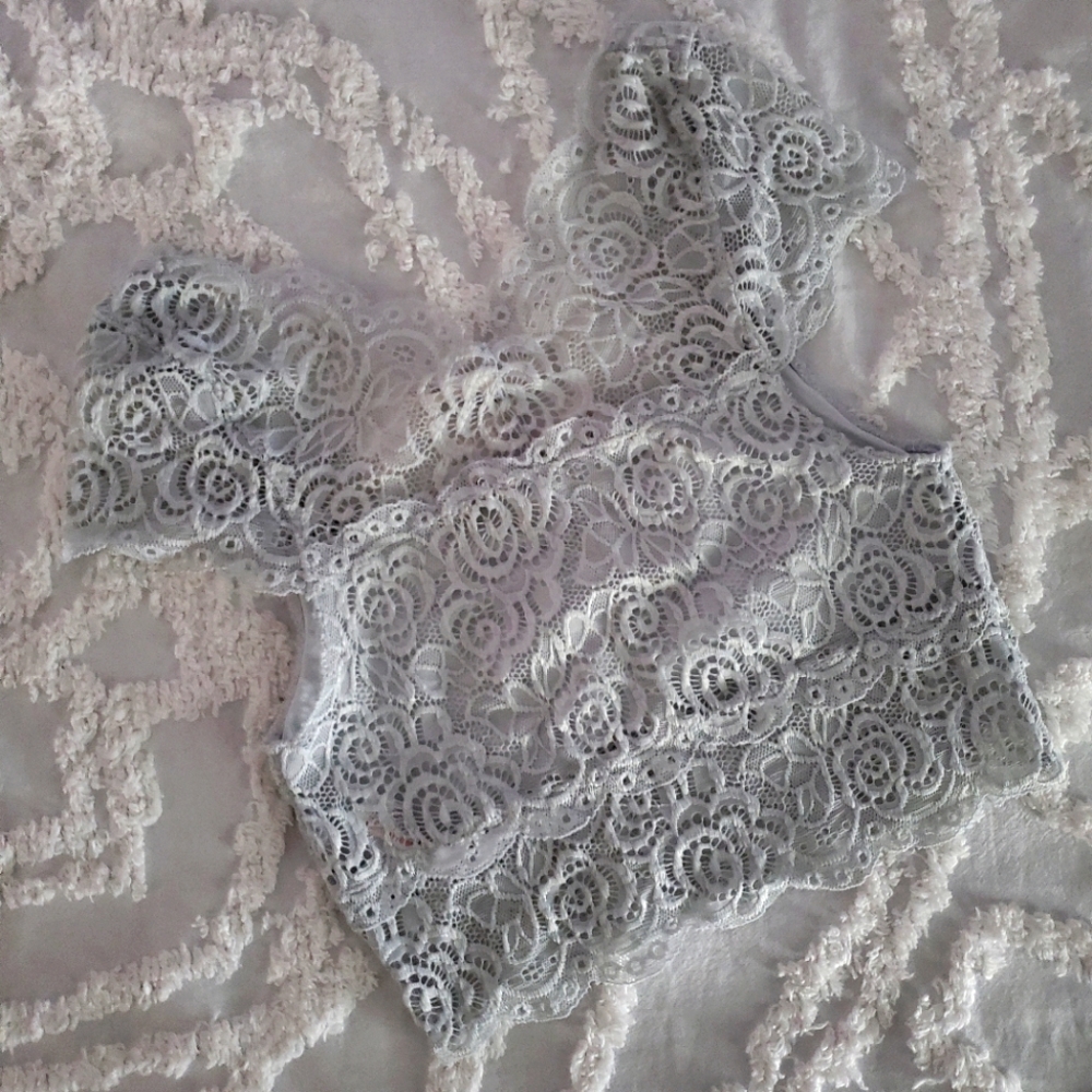 NWOT Intimately FP Lace Capsleeve Bralette, XS